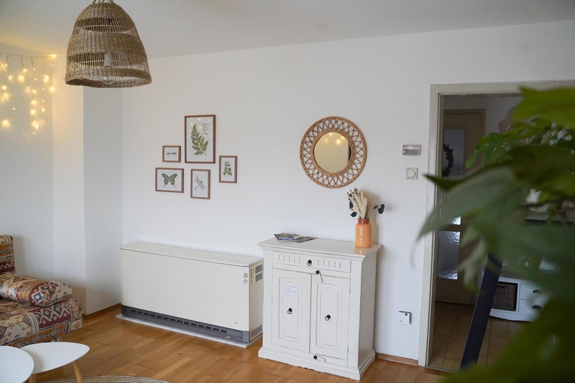 Happybnb Apartment Mit Sonniger Terrasse Lochgau Exterior foto