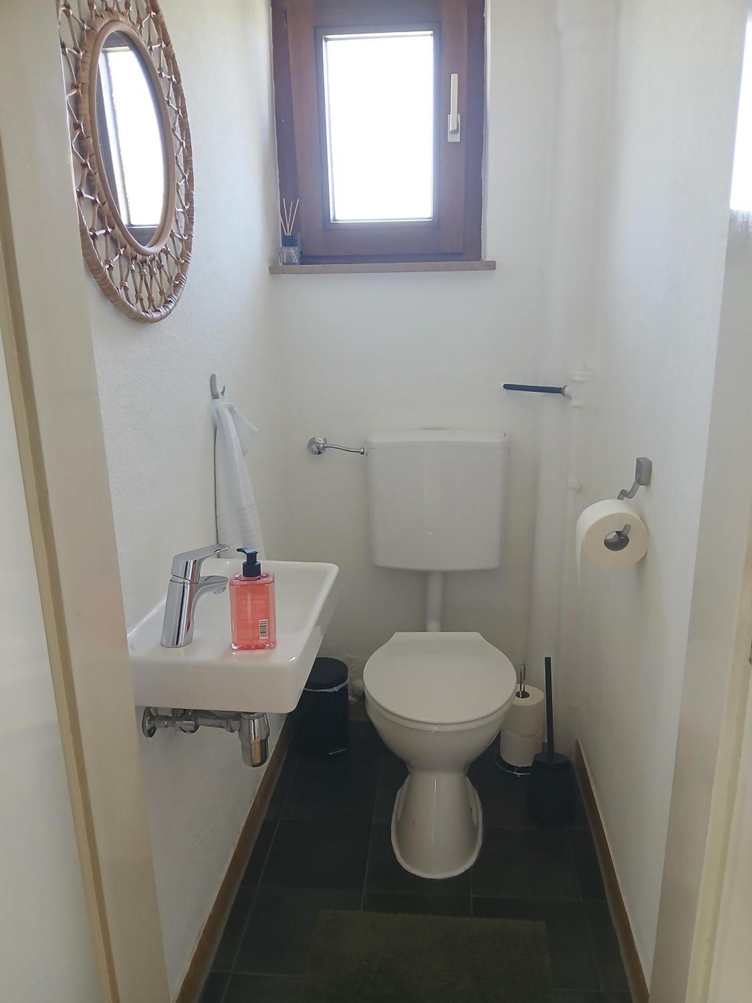 Happybnb Apartment Mit Sonniger Terrasse Lochgau Exterior foto