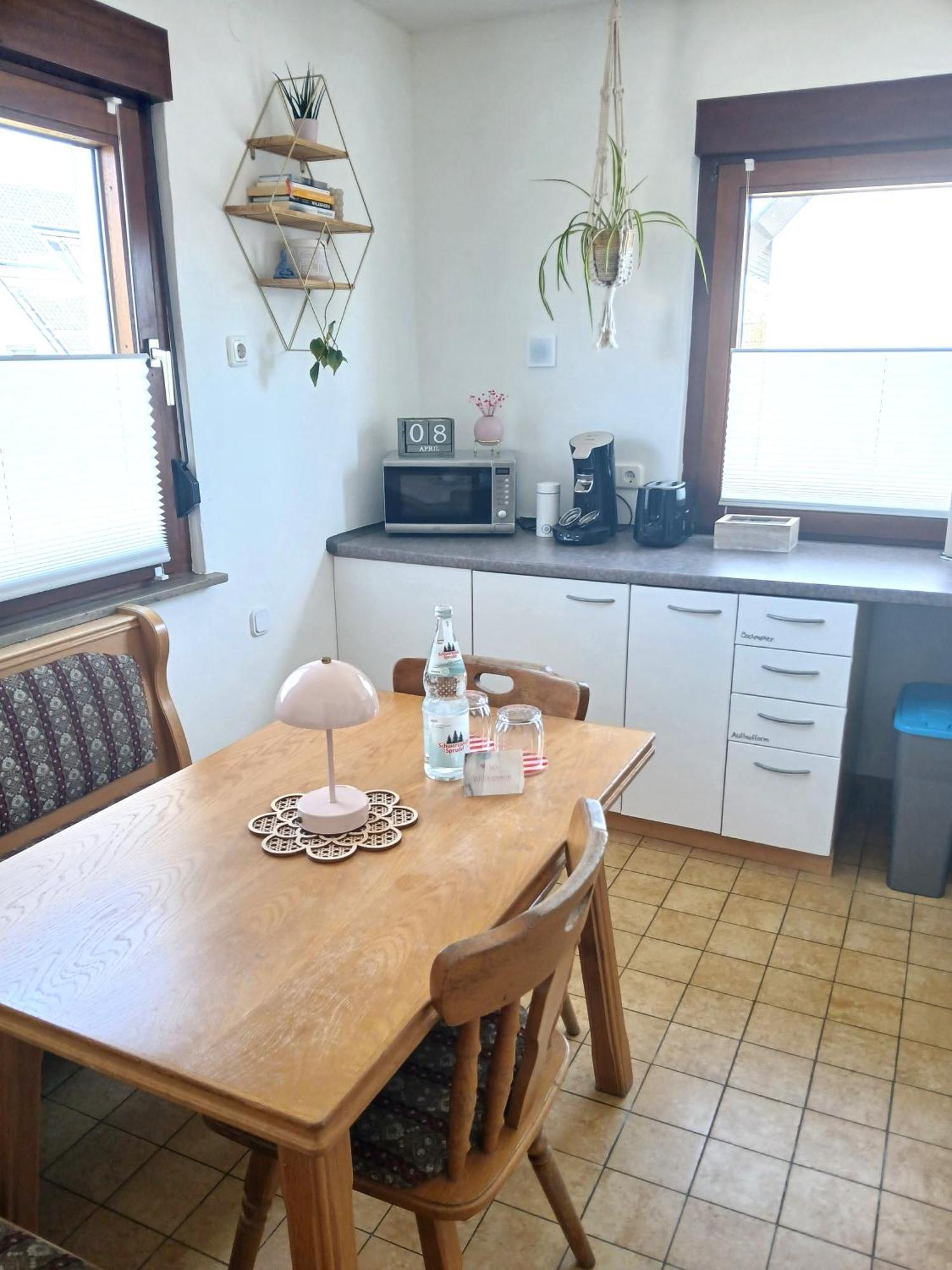Happybnb Apartment Mit Sonniger Terrasse Lochgau Exterior foto