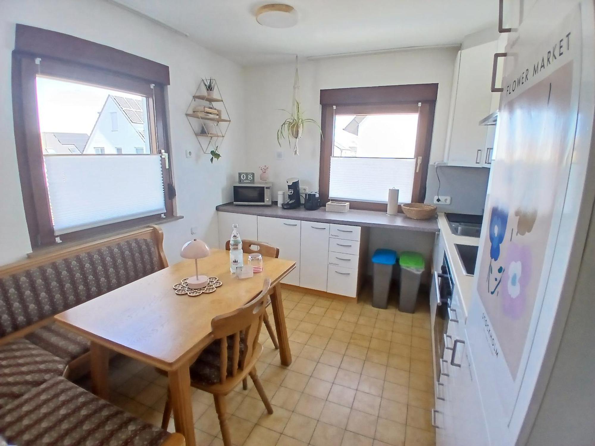 Happybnb Apartment Mit Sonniger Terrasse Lochgau Exterior foto
